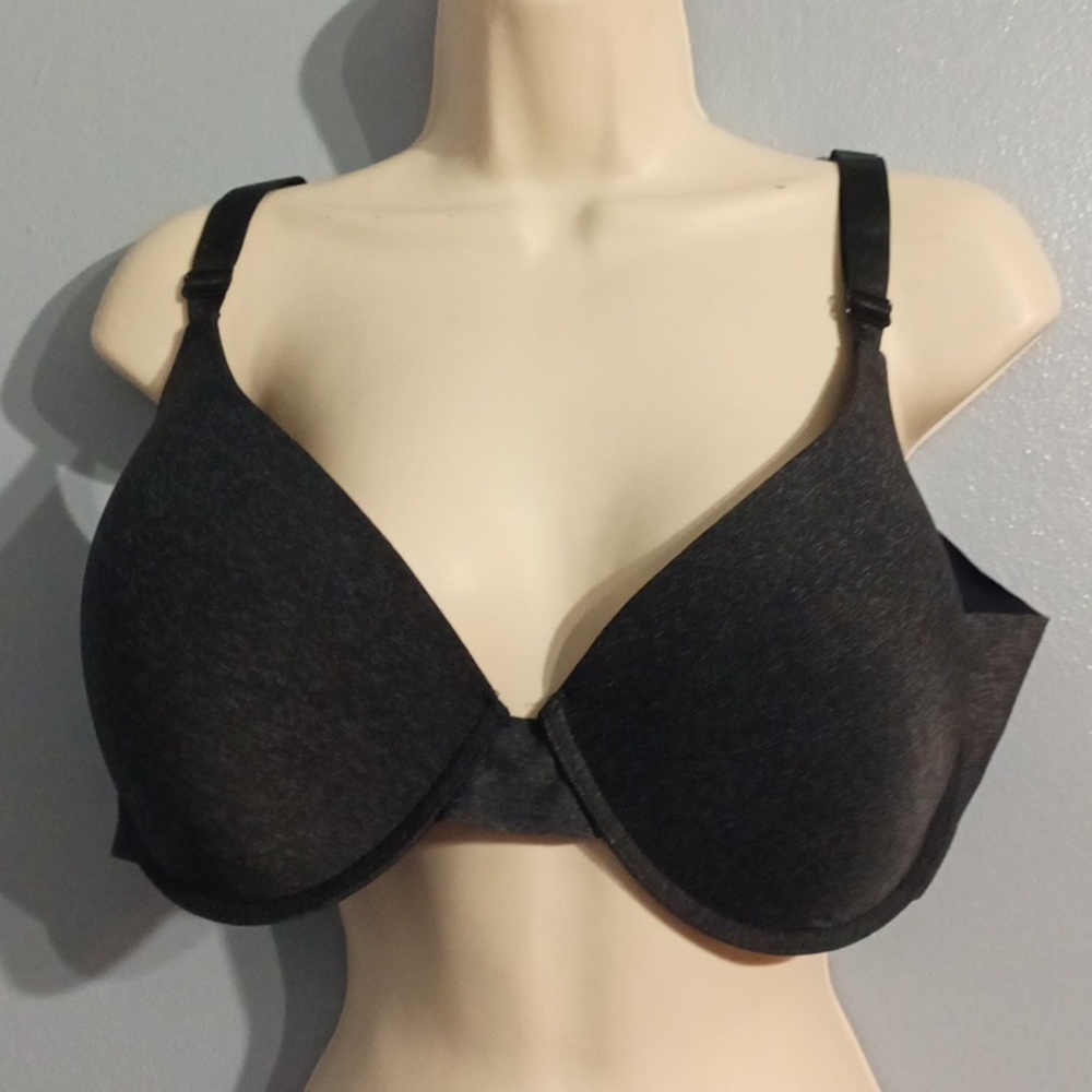Women's Black with grey blends 42DD bra new never used
